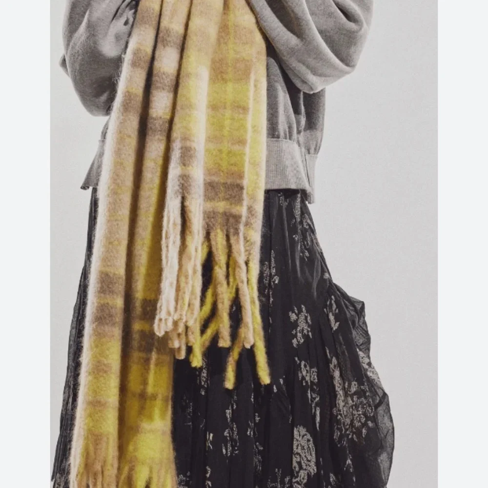 Free people falling for you brushed scarf new without tags